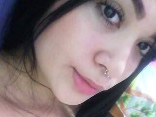 Eroottinen videokeskustelu sussan-evans