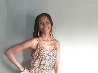 Eroottinen videokeskustelu SuUGABABE