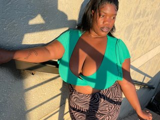 Eroottinen videokeskustelu Sweetbedroomeyes1