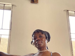 Eroottinen videokeskustelu Sweetbellea