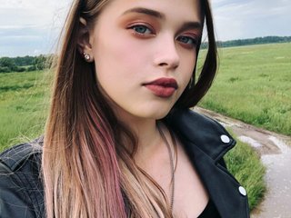 Eroottinen videokeskustelu SweetKitten17