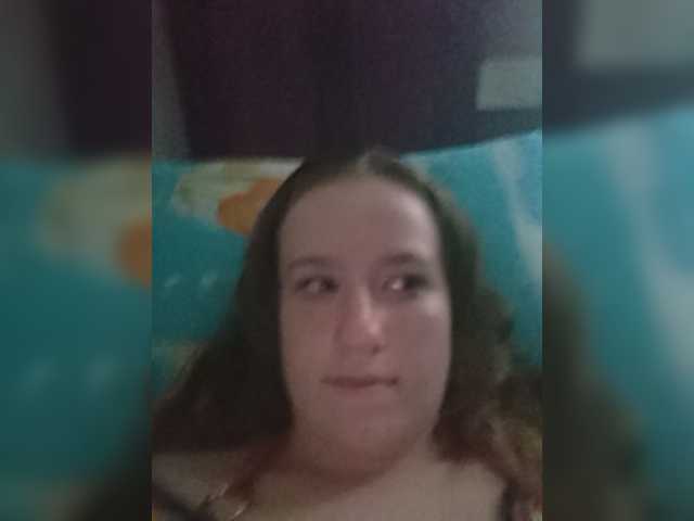 Lähettää kuvakaappauksia sweetkitty18