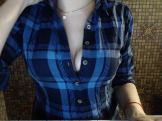 Kuvat SweetValeri Hi)) I look at your cameras, 20 tokens. Chest 50 tokens. Toy in private chat group