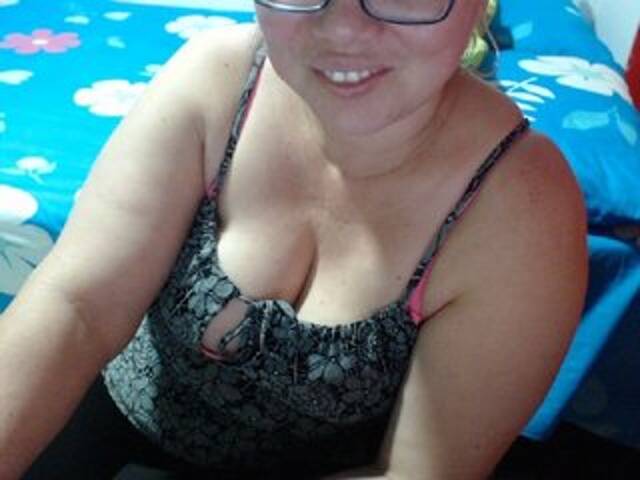 Lähettää kuvakaappauksia SwetValentina