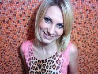 Eroottinen videokeskustelu tallana