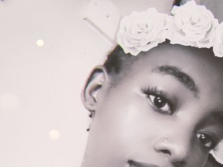 Eroottinen videokeskustelu Tanasha