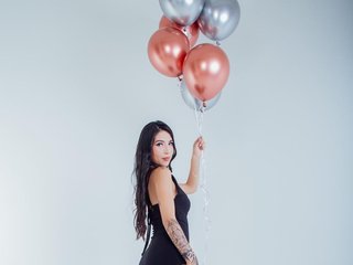 Eroottinen videokeskustelu TaraLawrence