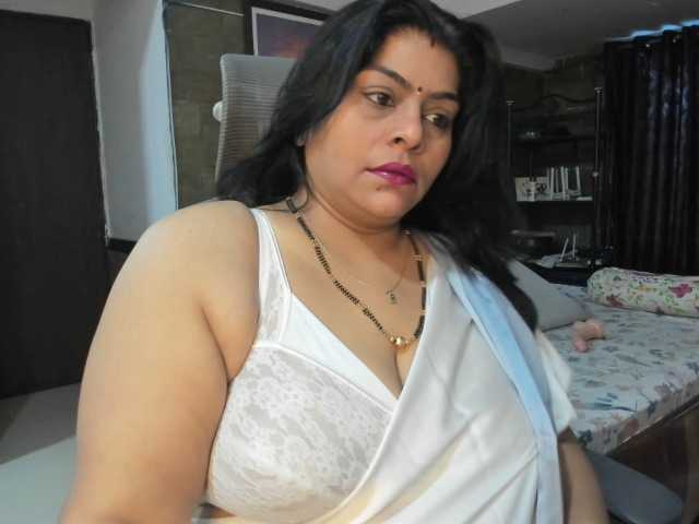 Kuvat tarivishu23 #bigboobs #bigass #indian #couple #bbw