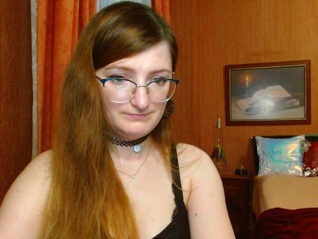 Kuvat tastyAriel Sweet and yet dang naughty ;) #innocentface #sweet #petite #glasses #fetish #natural #domina #teaser #cfmn #joi #cei #cbt #sph