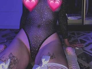 Eroottinen videokeskustelu Tattsa