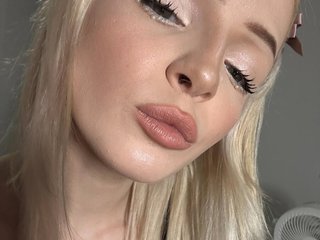 Eroottinen videokeskustelu TaunyaMoyle