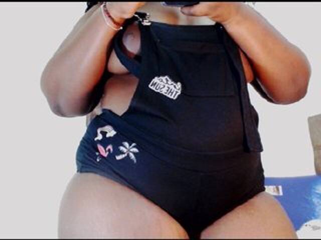 Lähettää kuvakaappauksia TaylorEbony