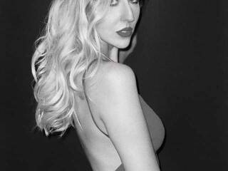 Eroottinen videokeskustelu Tayokaa