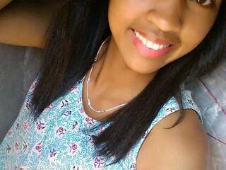 Eroottinen videokeskustelu Maellah