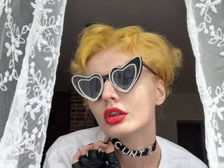 Eroottinen videokeskustelu ThaliaWhisper