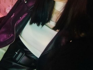 Eroottinen videokeskustelu ThelmaHettie