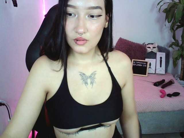 Kuvat ThiaraDior 1 goal: SHOW TITS AND ICE = 85 TOKENS(instagram: 1 tokens )
