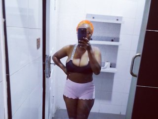 Eroottinen videokeskustelu Thickerboobs-xx