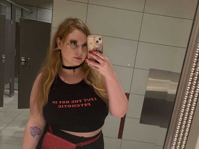 Kuva profiilista thickgingergoddess
