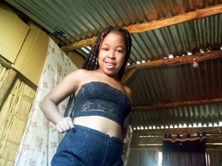 Eroottinen videokeskustelu Tinah69