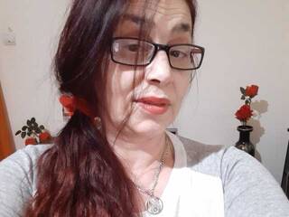 Eroottinen videokeskustelu Tinakiss