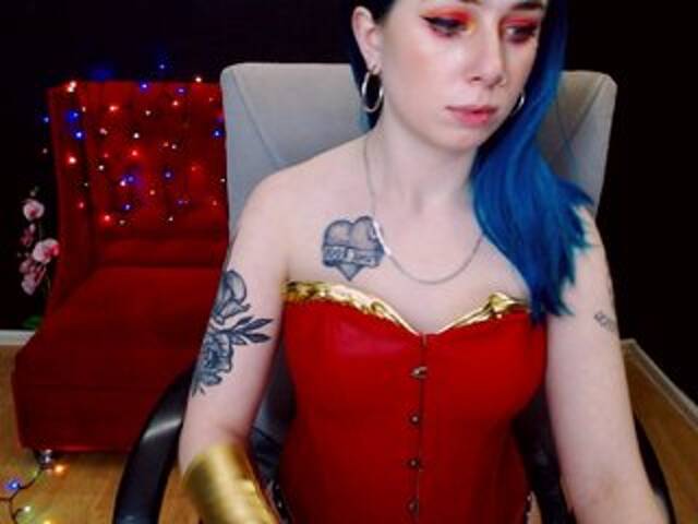 Lähettää kuvakaappauksia TopCunt