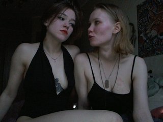 Lähettää kuvakaappauksia TreshGirls