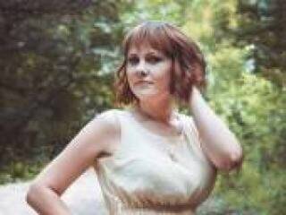 Eroottinen videokeskustelu triadakiss