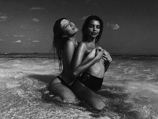 Eroottinen videokeskustelu twogirls3