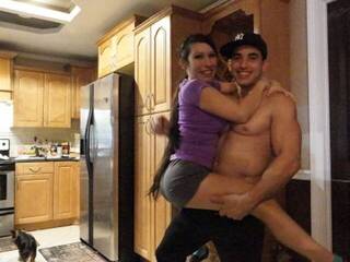 Eroottinen videokeskustelu TwoLoveBirds