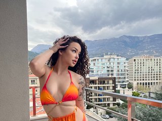 Eroottinen videokeskustelu urdollbella