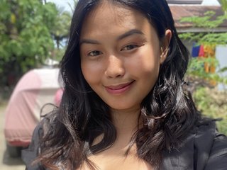 Eroottinen videokeskustelu Urhotpaloma1