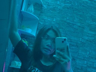 Eroottinen videokeskustelu Urhotpinayxoxo