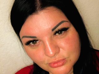 Eroottinen videokeskustelu MaryDOLLI