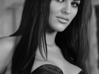 Eroottinen videokeskustelu ValentinaVale