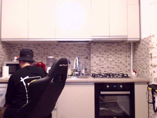Lähettää kuvakaappauksia Valeria_xoxo