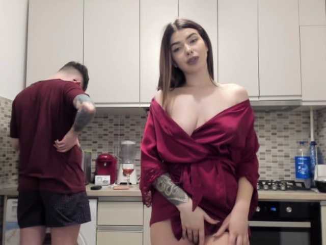 Lähettää kuvakaappauksia Valeria_xoxo