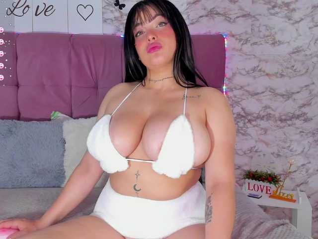 Kuvat Valerie-Baker I am the horny busty that you were looking for so much, do you want to see how I bounce on top of you? ♥#latina #bigboobs #bigass #lovense #anal #squirt
