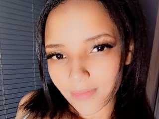 Eroottinen videokeskustelu Valery-Rose888