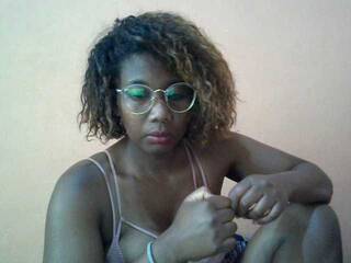 Eroottinen videokeskustelu Chachachocolate