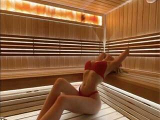 Eroottinen videokeskustelu VelvetVicee