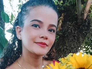 Eroottinen videokeskustelu Veya_runa01