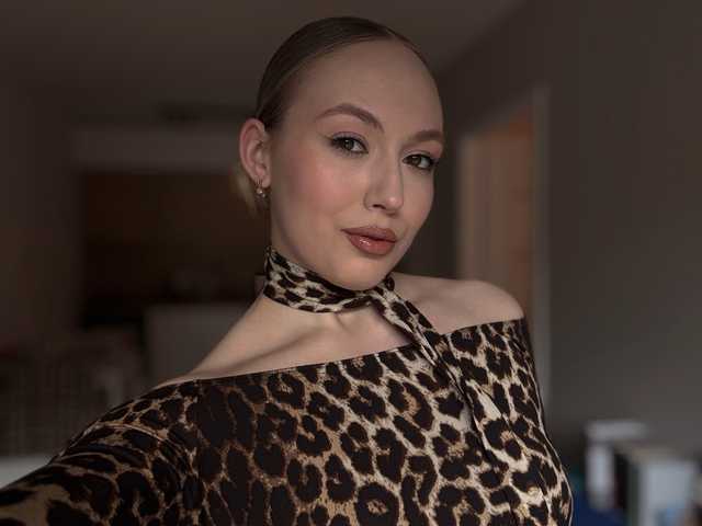 Kuva profiilista vickyblondiua
