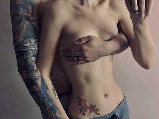 Eroottinen videokeskustelu VickyLeaks