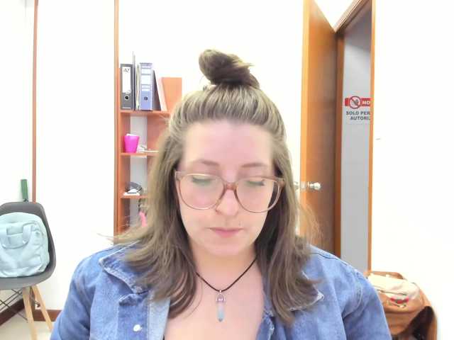 Lähettää kuvakaappauksia vickysimons