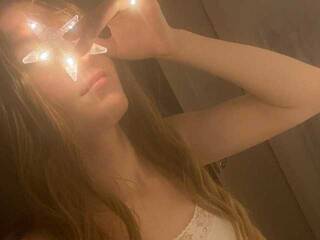 Eroottinen videokeskustelu VictoriaCollins