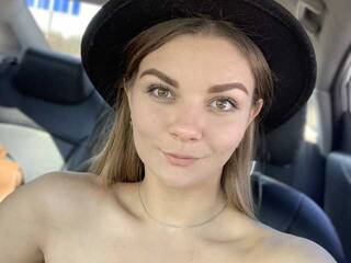 Eroottinen videokeskustelu Vikiko