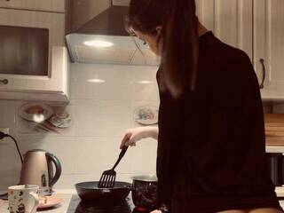 Eroottinen videokeskustelu Vikki-Creed