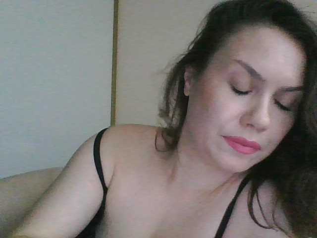 Kuvat Leonasquirty 996:Squirt and cum show!Lovenseis on!Thank you!Mhuaaa!!!!