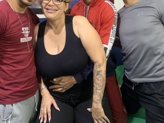 Eroottinen videokeskustelu VioletaGtGngBng